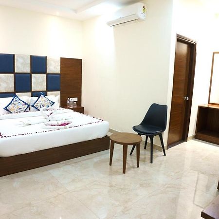 Hotel Vihaan Residency Zirakpur Extérieur photo