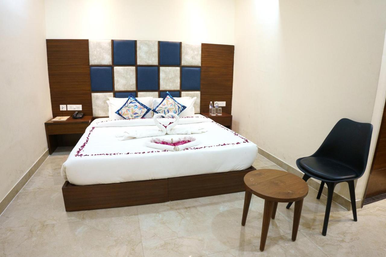 Hotel Vihaan Residency Zirakpur Extérieur photo